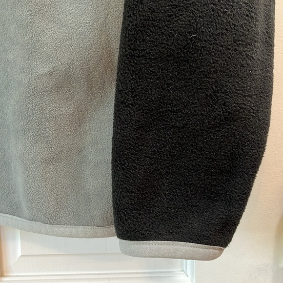 NWT Southern Grit Color Block Quarter Button Fleece Sweatshirt - Size Small - Picture 3 of 7